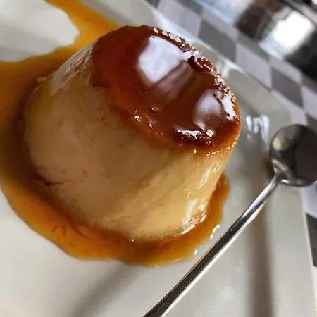 Nicole & Restaurant 酒店 萨莫科夫