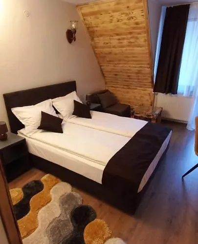 Hotel Nicole & Restaurant 2*